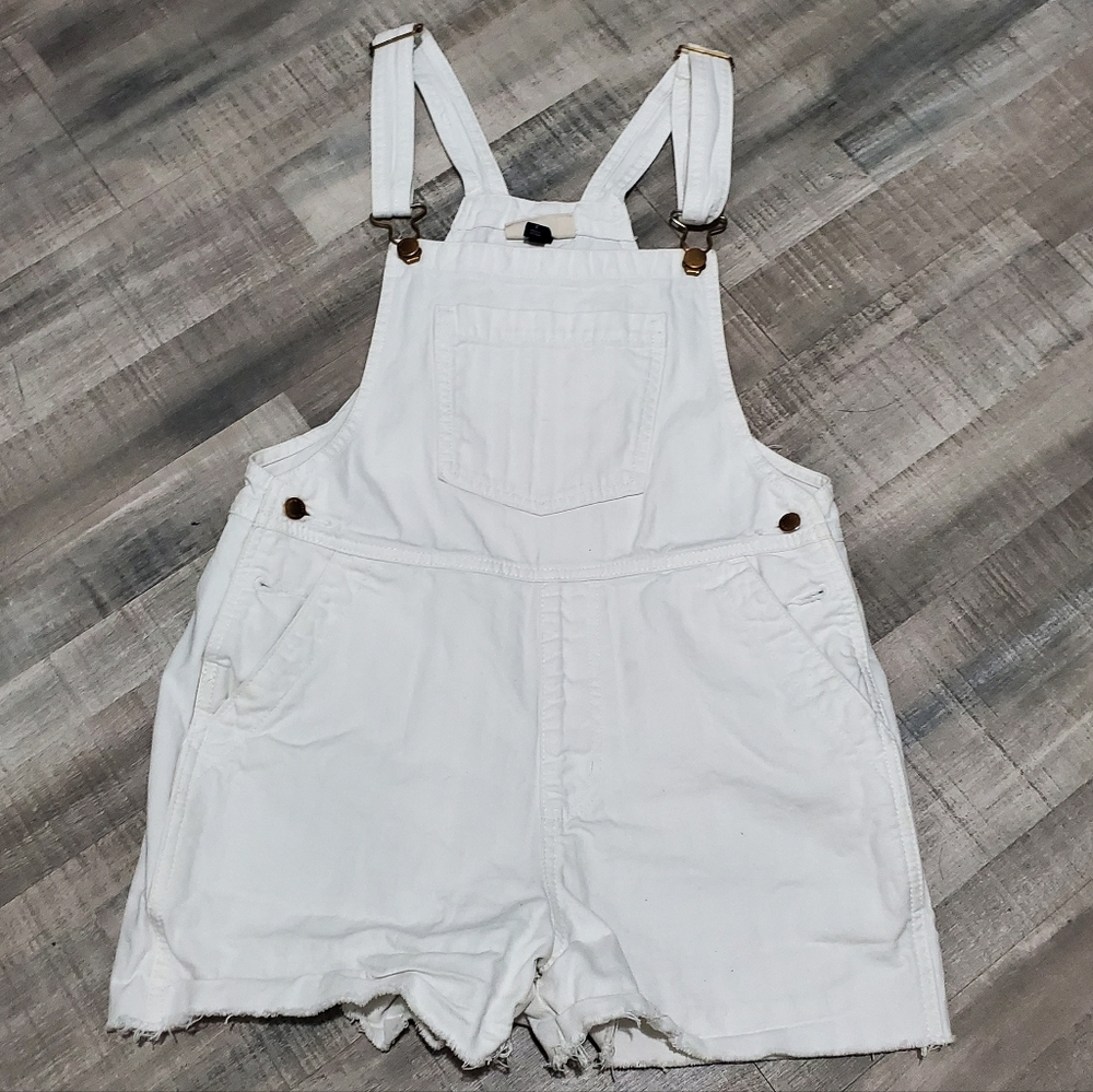 Universal Thread White Denim Short Overalls